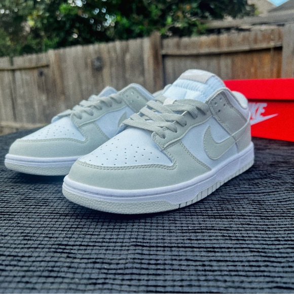 Nike Dunk Low Retro Grey Fog Retro Casual
Sneaker Grey {SIZE 8.5} 🔥😶‍🌫️ - Picture 10 of 12